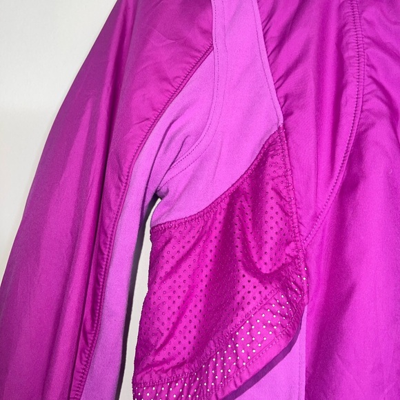Lululemon Kanto catch me Run jacket ultra violet size 4 - Picture 11 of 12